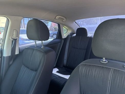 Used 2018 Nissan Sentra SV FWD image 11