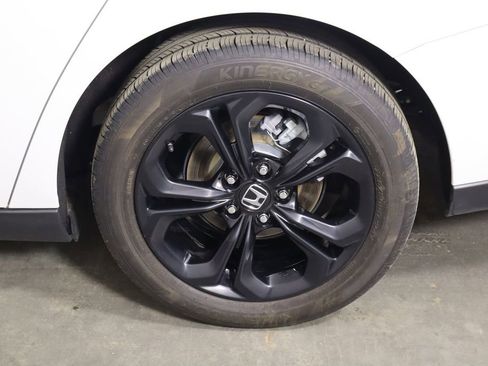 Used 2025 Honda Accord SE image 37