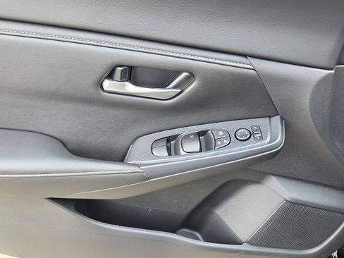 Certified 2025 Nissan Sentra SV w/ Trunk Package image 29