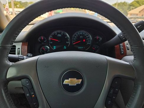 Used 2014 Chevrolet Silverado 2500 LTZ w/ LTZ Plus Package AWD/4WD image 37
