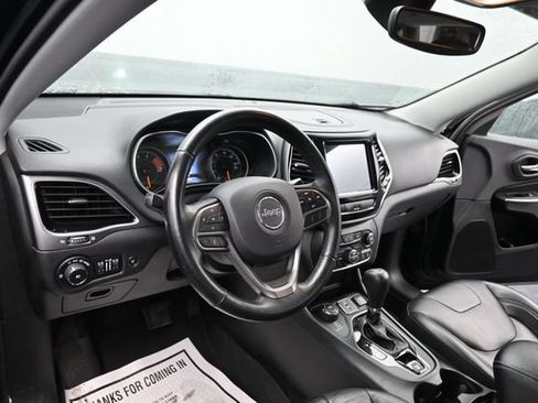 Used 2019 Jeep Cherokee Limited AWD/4WD image 15