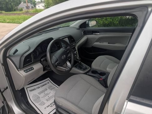 Used 2020 Hyundai Elantra SEL FWD image 3