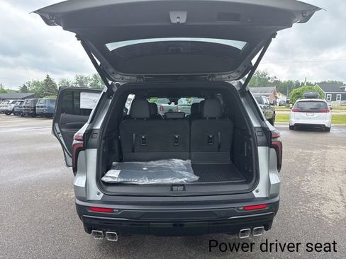 New 2026 Chevrolet Traverse LT w/ Midnight/Sport Edition AWD/4WD image 33