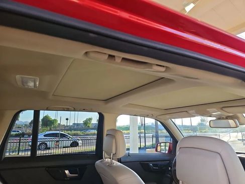 Used 2015 Mercedes-Benz GLK 350 2WD w/ Premium 1 Package image 16