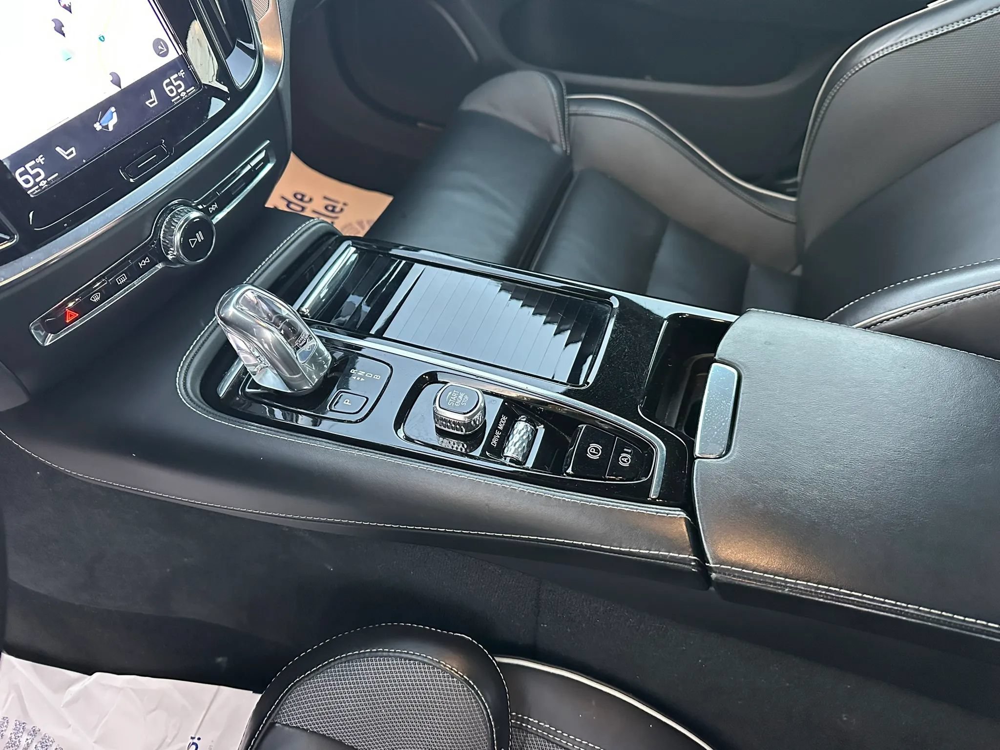Used 2019 Volvo S60 T8 R-Design AWD/4WD image 22