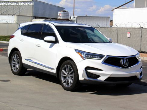 Used 2020 Acura RDX w/ Technology Package image 3