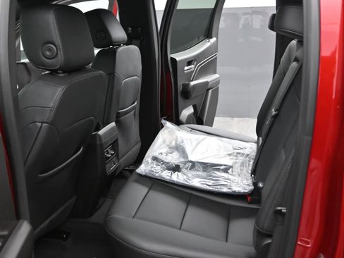 New 2026 GMC Canyon Elevation w/ Convenience Package image 16