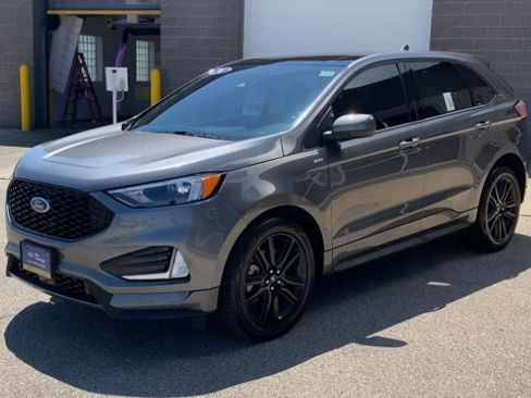 Certified 2024 Ford Edge ST-Line AWD/4WD image 5