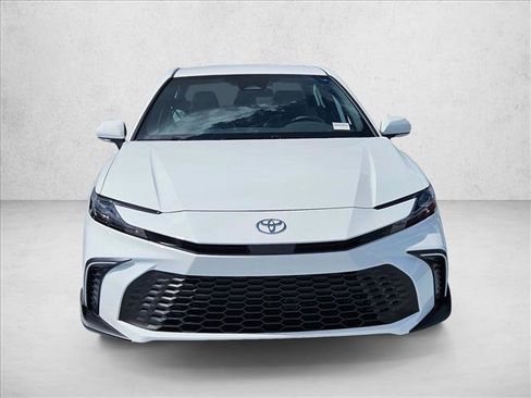 New 2026 Toyota Camry SE FWD image 5