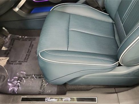 Used 2024 Cadillac Lyriq Sport w/ Nappa Leather Package image 34