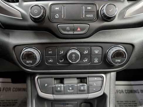 Used 2024 GMC Terrain AT4 w/ Tech Package AWD/4WD image 17