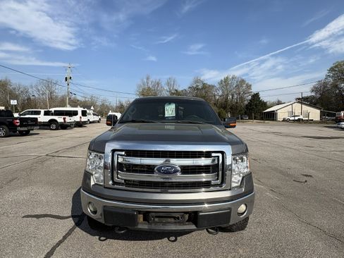 Used 2014 Ford F150 XLT w/ XLT Convenience Package image 3
