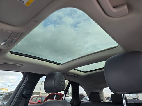 Certified 2021 Mercedes-Benz GLC 300 4MATIC image 23