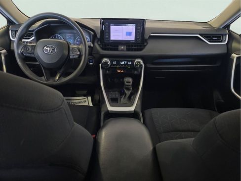 Used 2021 Toyota RAV4 XLE AWD/4WD image 15