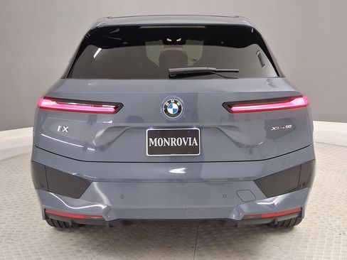 Certified 2023 BMW iX xDrive50 w/ Sport Package AWD/4WD image 8
