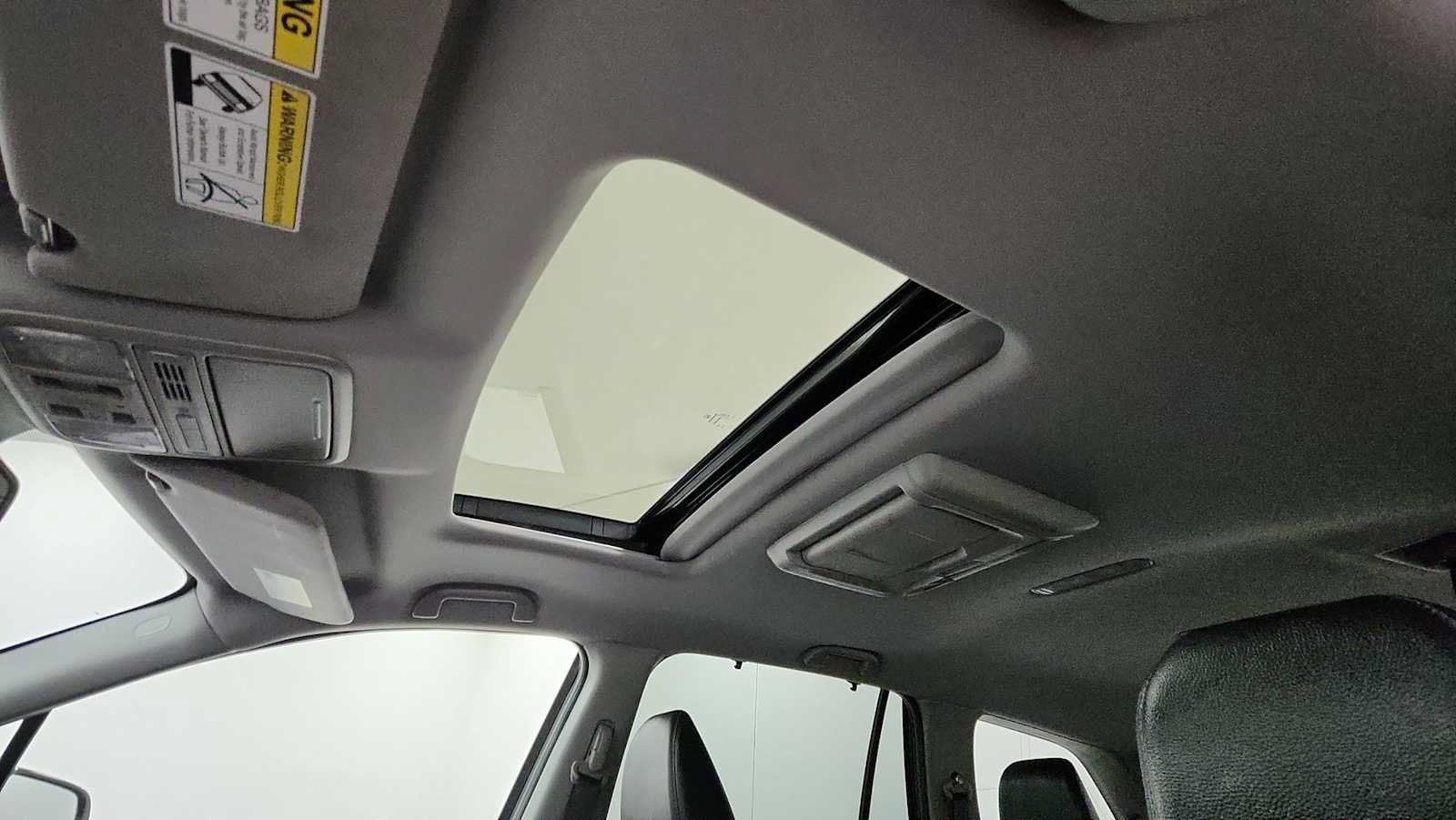 Used 2018 Honda Pilot Touring image 24
