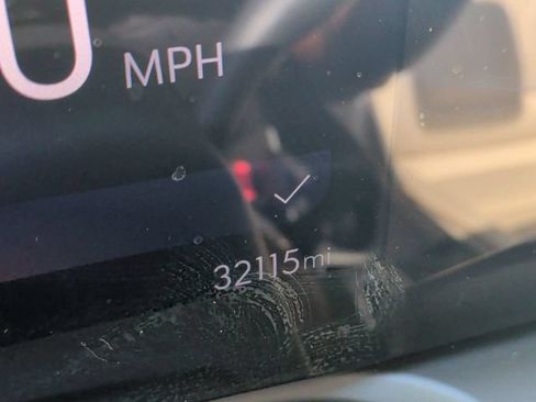 Used 2025 Buick Encore GX Avenir w/ Avenir Convenience Package FWD image 20
