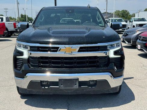 Used 2022 Chevrolet Silverado 1500 LT AWD/4WD image 9