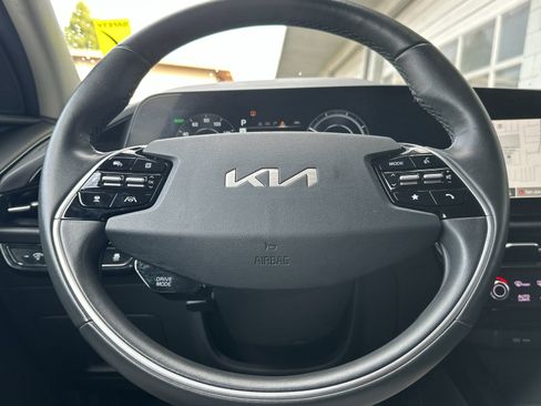 Used 2023 Kia Niro Wind w/ Wind Preserve Package image 24