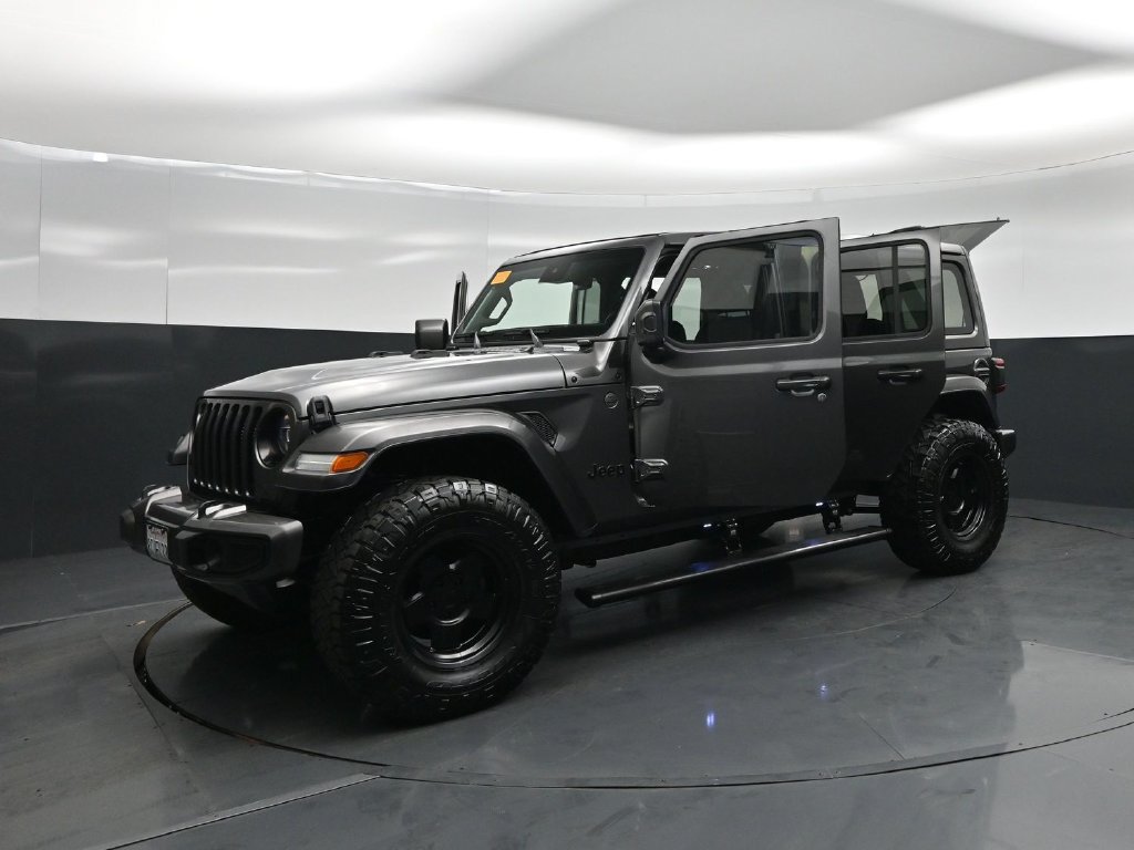 Used 2020 Jeep Wrangler Unlimited Sahara AWD/4WD image 23