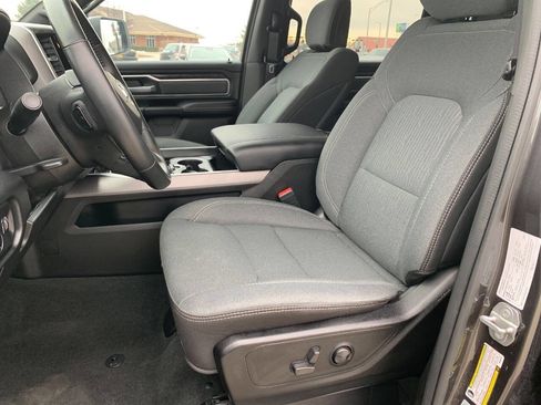 Used 2022 RAM 1500 Big Horn AWD/4WD image 4
