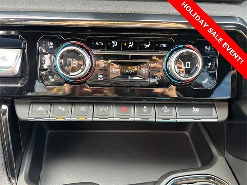 Used 2023 GMC Sierra 1500 AT4 image 23