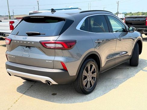 Used 2025 Ford Escape Platinum AWD/4WD image 4