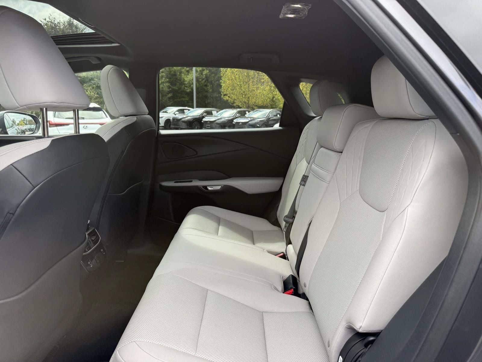 Used 2026 Lexus RX 350 Premium AWD/4WD image 17