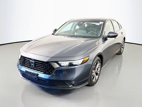 Used 2023 Honda Accord EX image 4