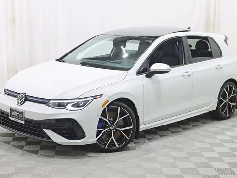 Used 2022 Volkswagen Golf R image 6