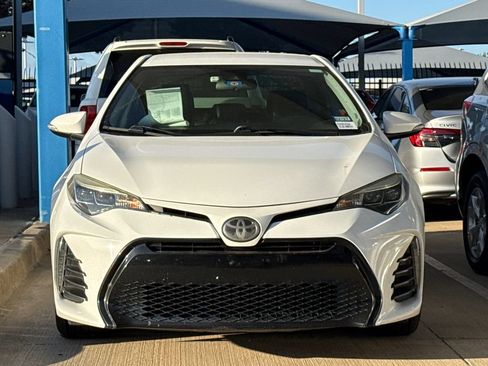 Used 2019 Toyota Corolla SE FWD image 2