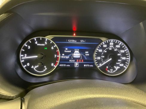 Used 2024 Nissan Sentra SV image 2