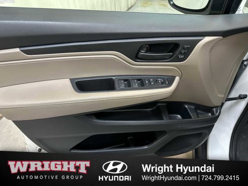 Used 2022 Honda Odyssey EX-L image 9