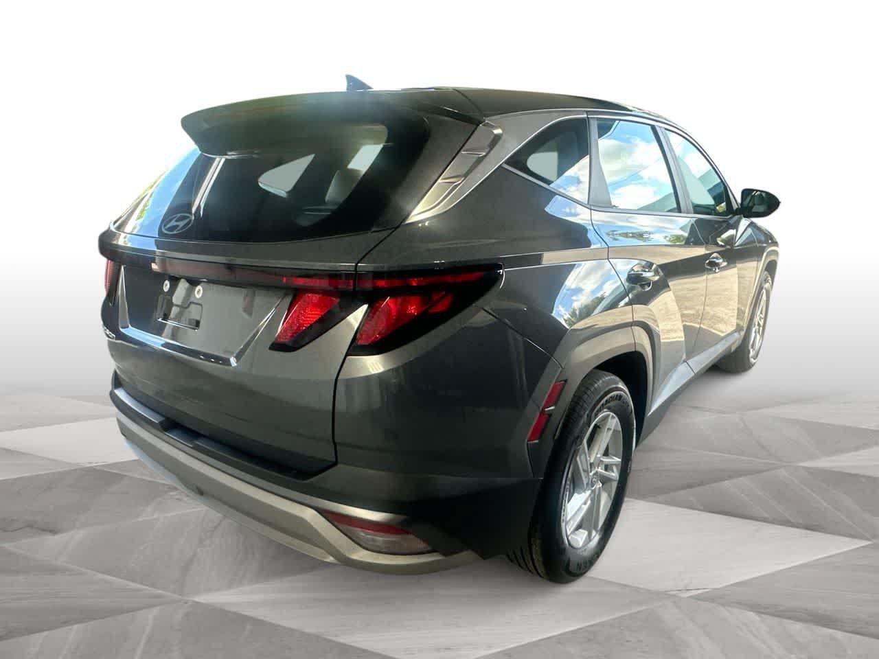 Used 2026 Hyundai Tucson SE FWD image 8