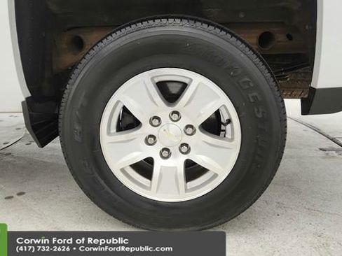 Used 2018 Chevrolet Silverado 1500 LT w/ All Star Edition image 24