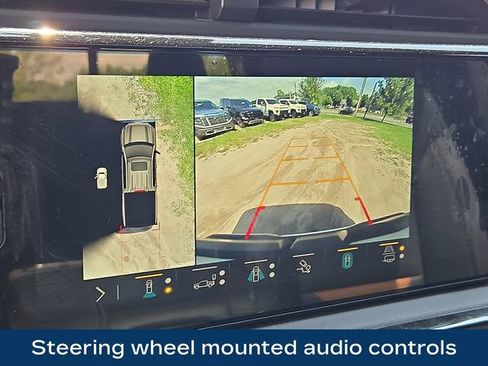 Used 2023 GMC Sierra 1500 AT4 w/ AT4 Preferred Package AWD/4WD image 16