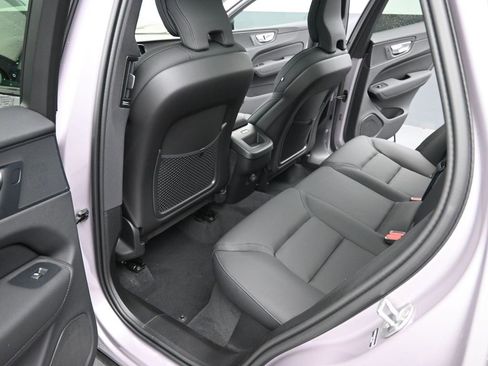 New 2026 Volvo XC60 B5 Core w/ Climate Package image 28