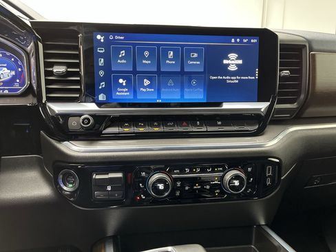 Certified 2024 Chevrolet Silverado 1500 High Country w/ Technology Package image 18