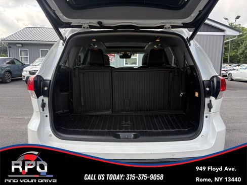 Used 2019 Toyota Highlander Limited Platinum AWD/4WD image 29