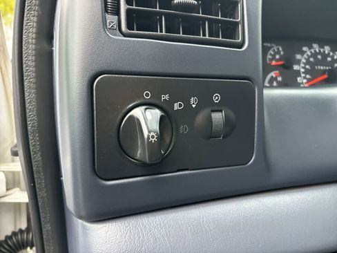 Used 2001 Ford F350 4x4 Crew Cab Super Duty image 15