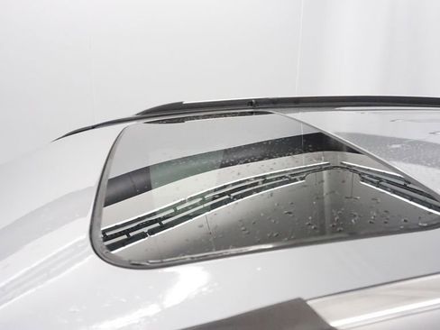 Used 2014 Jeep Compass Latitude w/ Sun/Sound Group image 38