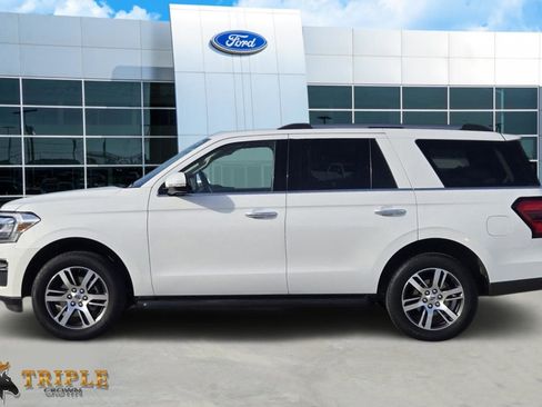 Certified 2024 Ford Expedition Limited image 3