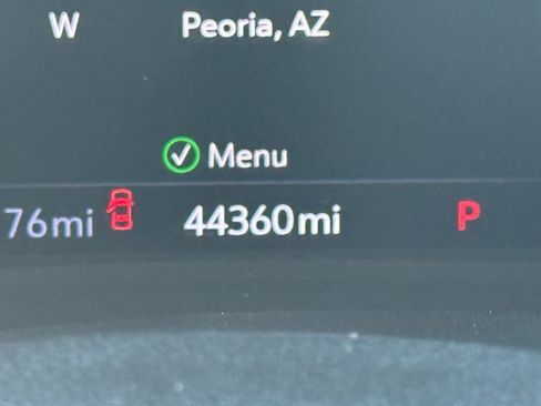 Used 2021 Buick Envision Avenir w/ Technology Package II AWD/4WD image 17