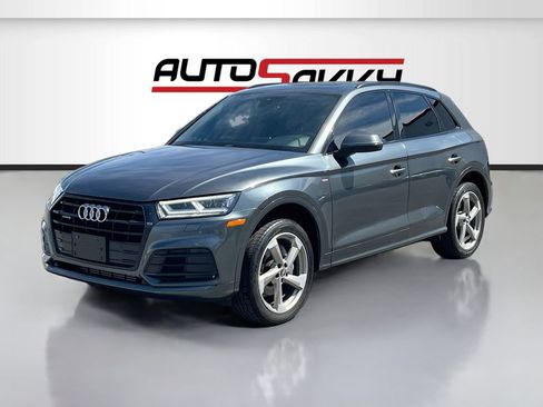 Used 2020 Audi Q5 2.0T Titanium Premium Plus w/ Premium Plus Package AWD/4WD image 3