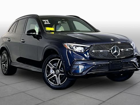 Used 2023 Mercedes-Benz GLC 300 4MATIC image 3