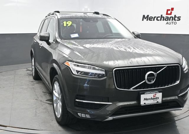 Used 2018 Volvo XC90 T6 Momentum w/ Convenience Package AWD/4WD image 1