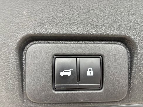 Used 2023 Nissan Rogue Platinum w/ Platinum Premium Package image 14