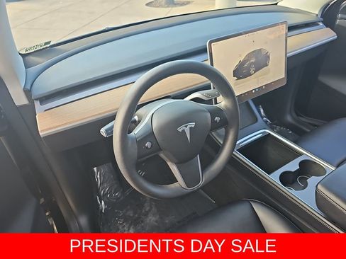 Used 2023 Tesla Model Y Long Range image 16