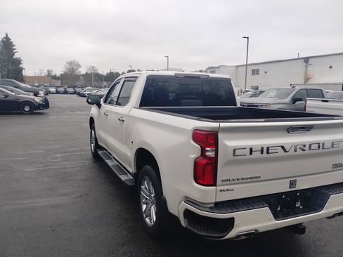 Used 2020 Chevrolet Silverado 1500 High Country image 5