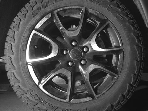 Used 2025 Jeep Compass Trailhawk image 14